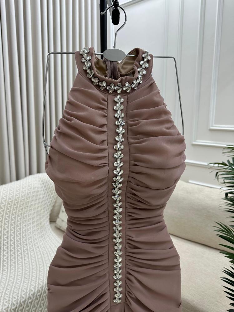 فستان  فخم وناعم