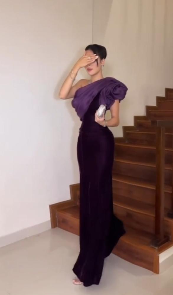 فستان سهره بنفسجي