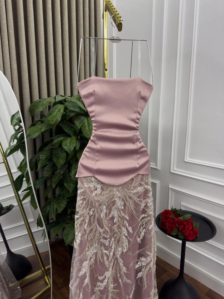 فستان العهود