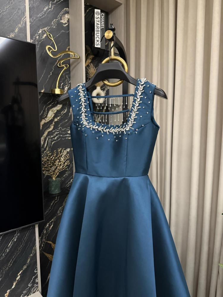 فستان تغريد