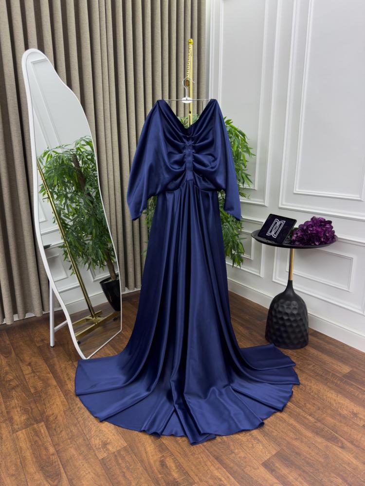 فستان فخم  بطلاله ملفته