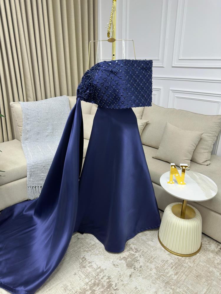 فستان كحلي ملكي