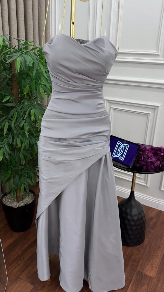 فستان عصري بطلاله فرنسيه