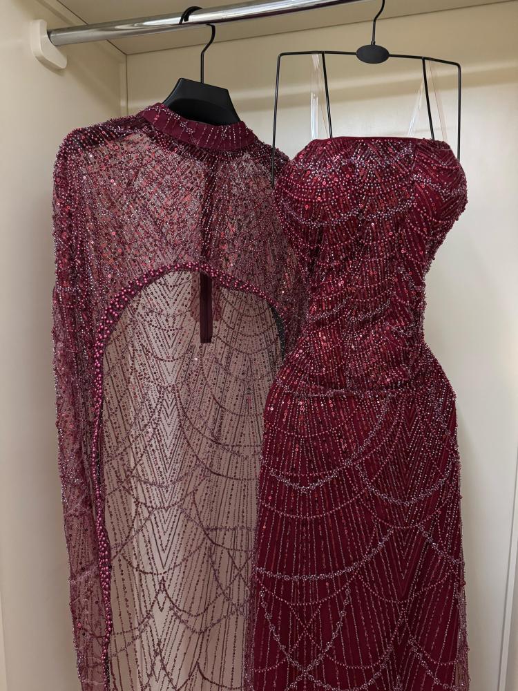 فستان أنيق  بأكمام مميزه