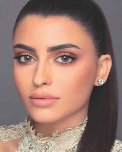 عدسات لاصقة تجميليه  - اجيت