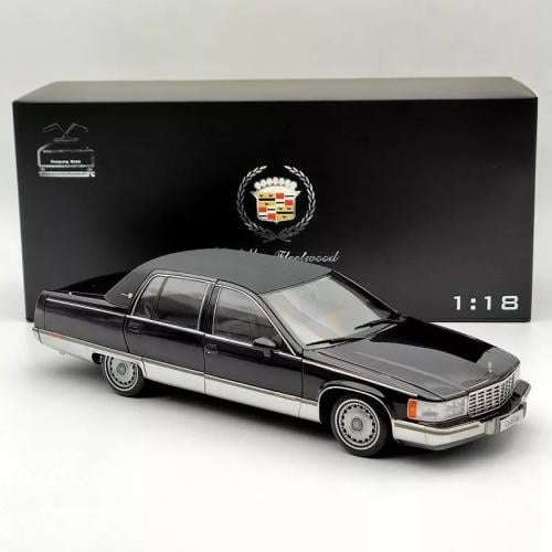 Xiaoguang Cadillac Fleetwood Brougham 1:18