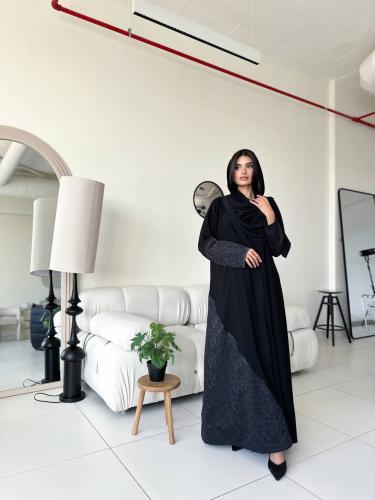عباية قمر