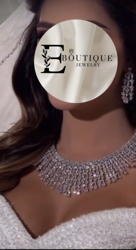 طقم فاخر تصميم الماس ( كبير )