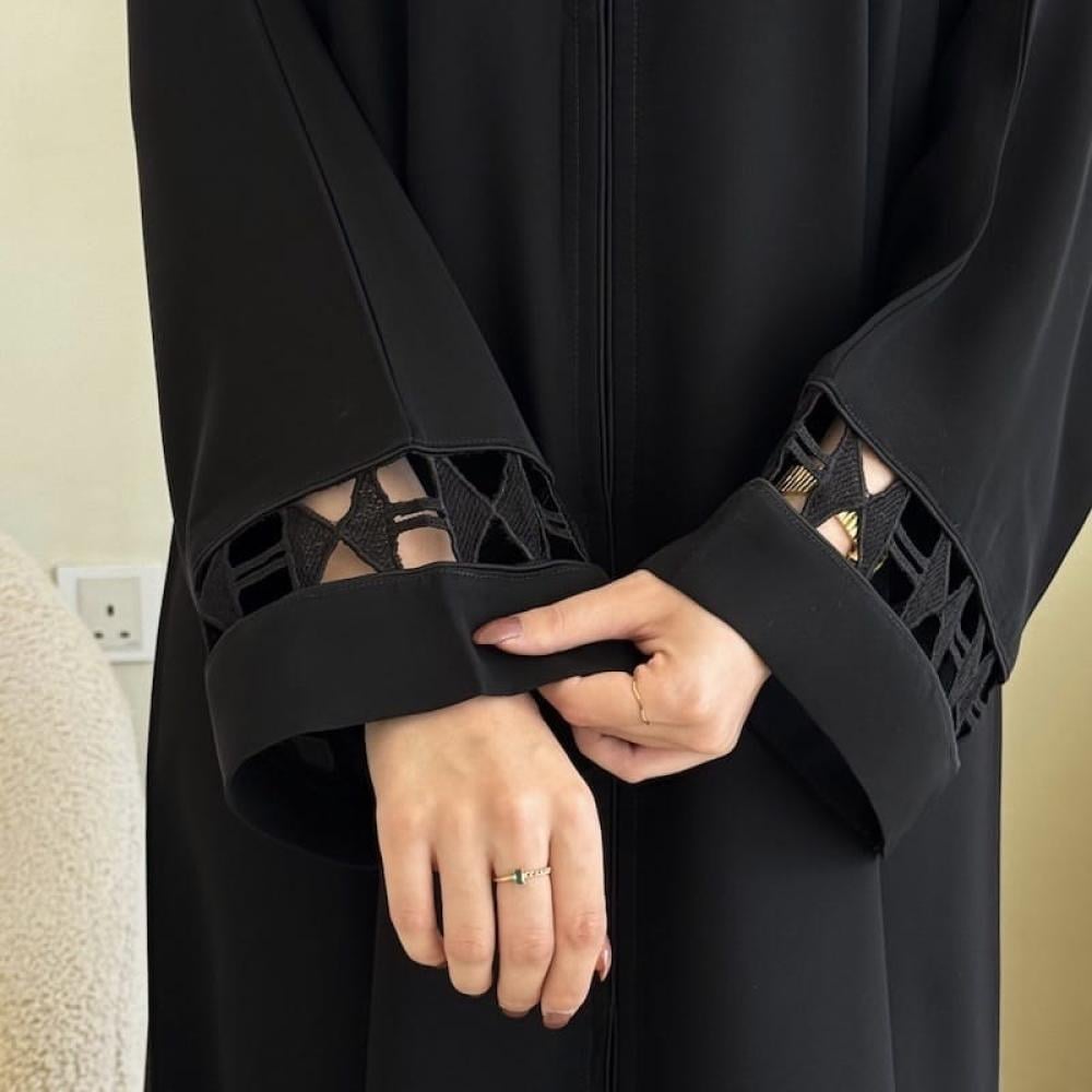 عبايات شبابية