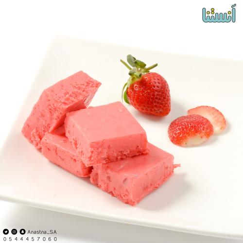 لبنية بالفراولة