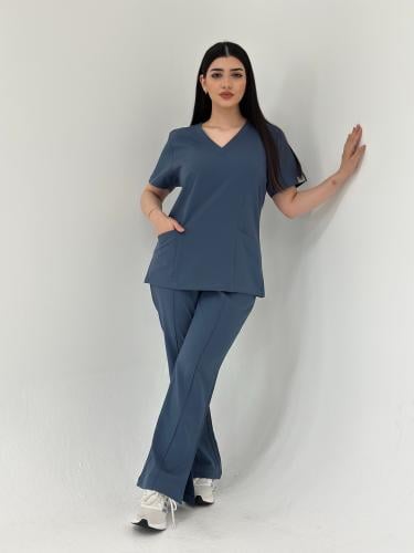 سكراب طبي لون ستيل بلو - موديل رقم ٢