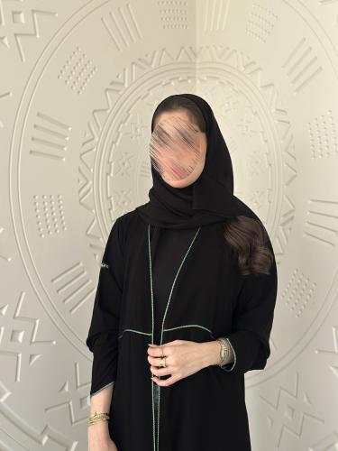 عباية مع كلفة بقماش ملكي