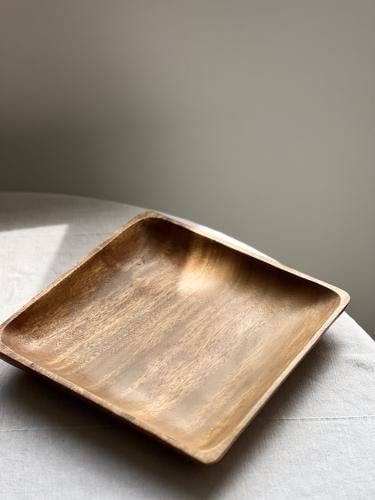 صحن تقديم خشب مربع