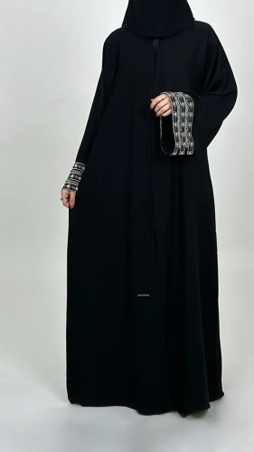 عباية كلفة قلوب بني وأبيض