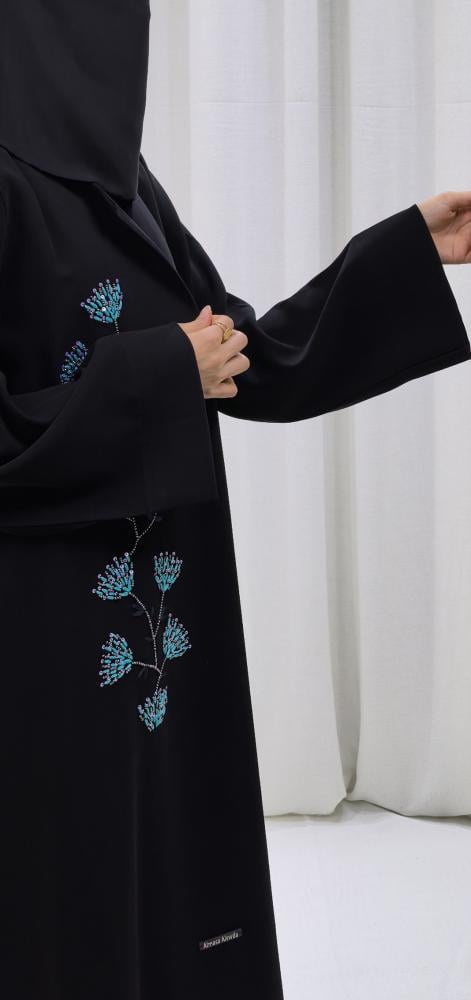 عبايه نص كلوش اماراتي جديد تطريز وخيوط
