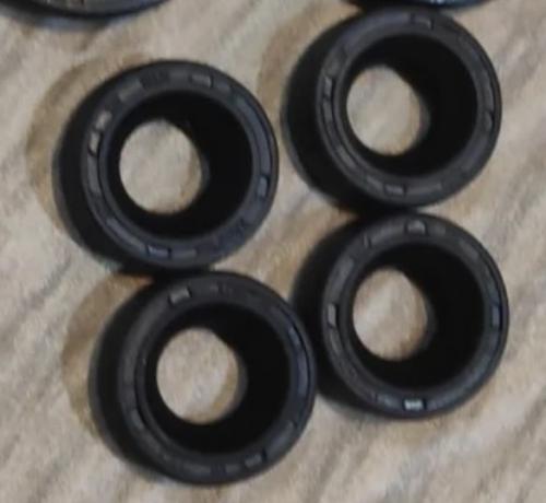 طقم جلد ( صوف ) مسامير البخاخات ( 4 حبات ) شانجان هنتر - أصلي