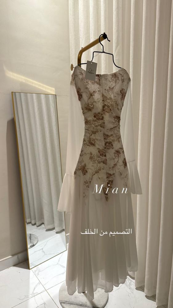 فستان لينارا ميد براون وايت