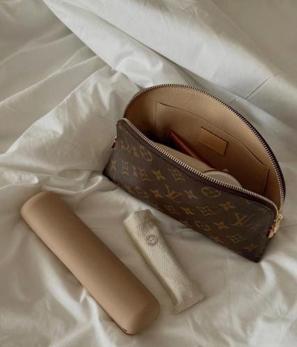 Cosmetic pouch PM