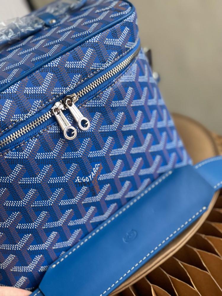 Vanity muse bag