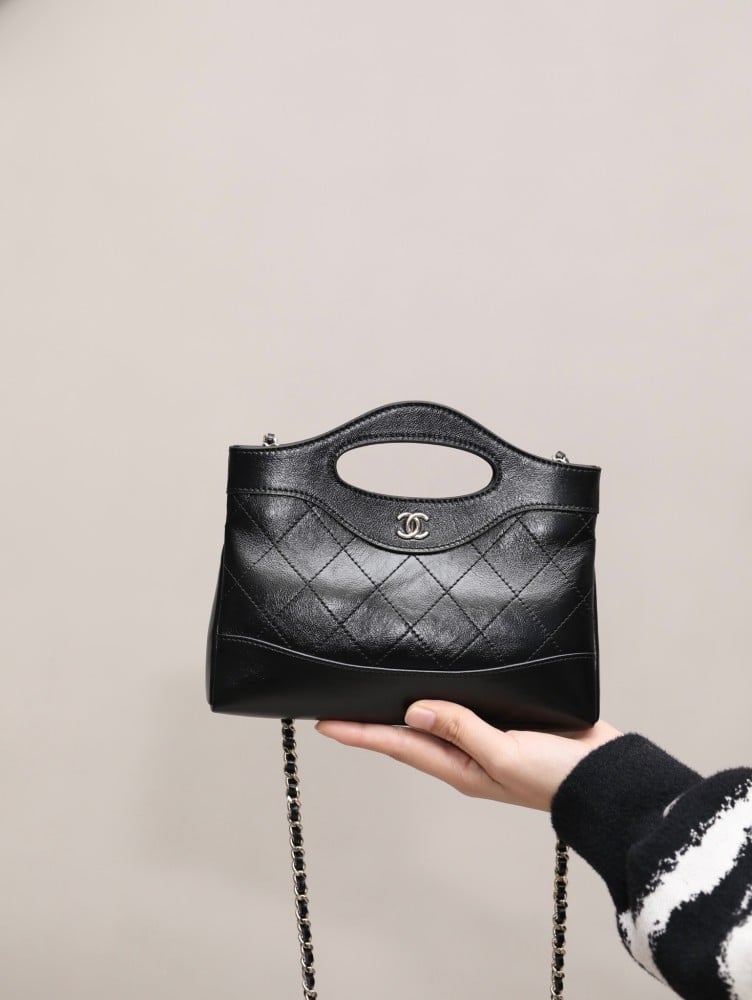 *大人エレガント*【CHANEL】31 nano バッグ Chanel 2024 Nano 31 Shopping Bag - White Mini Bags, Handbags