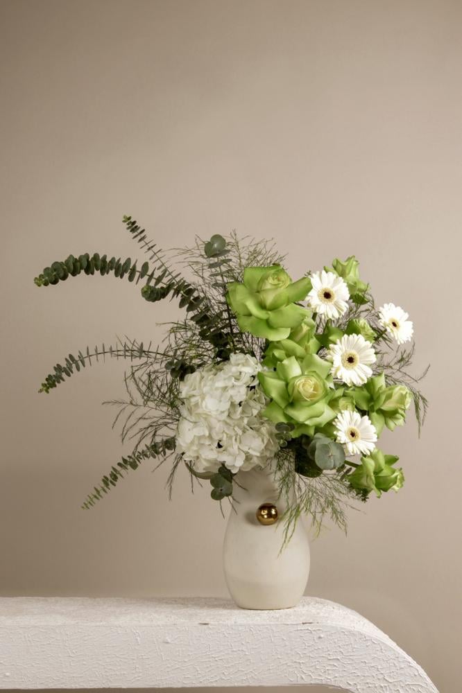 ورد في فازه