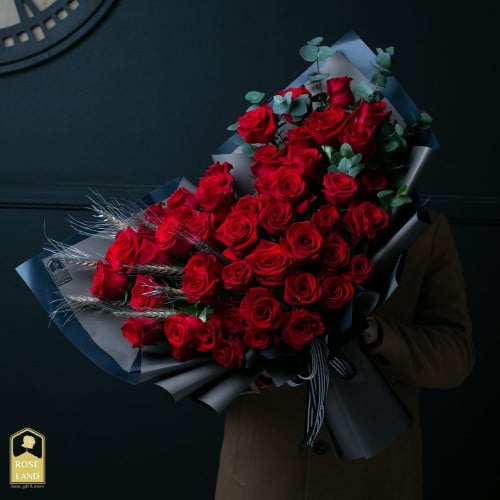 باقة نغمات الورد - Rose Melodies Bouquet