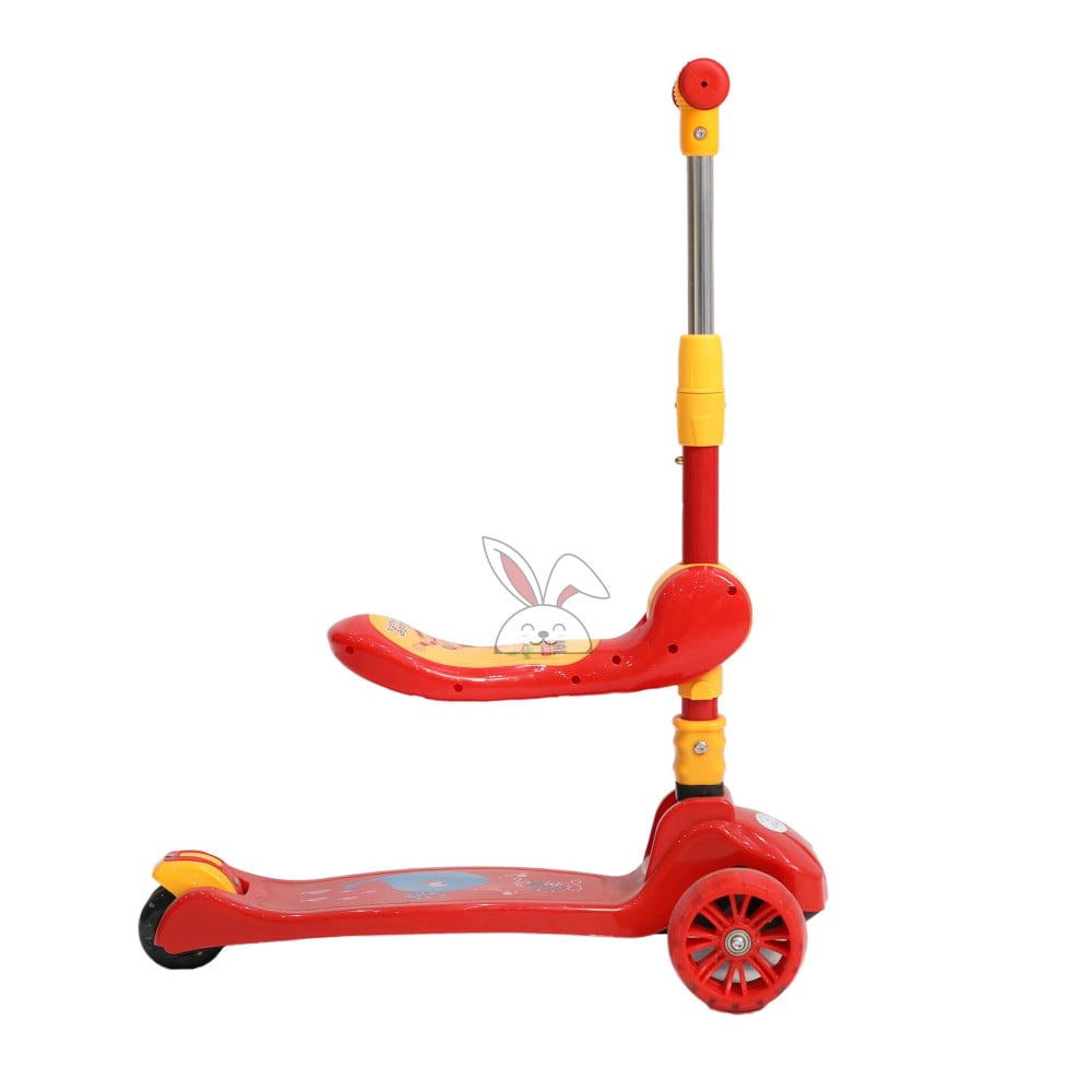 سكوتر باللونين الاصفر والاحمر Yellow and red scooter