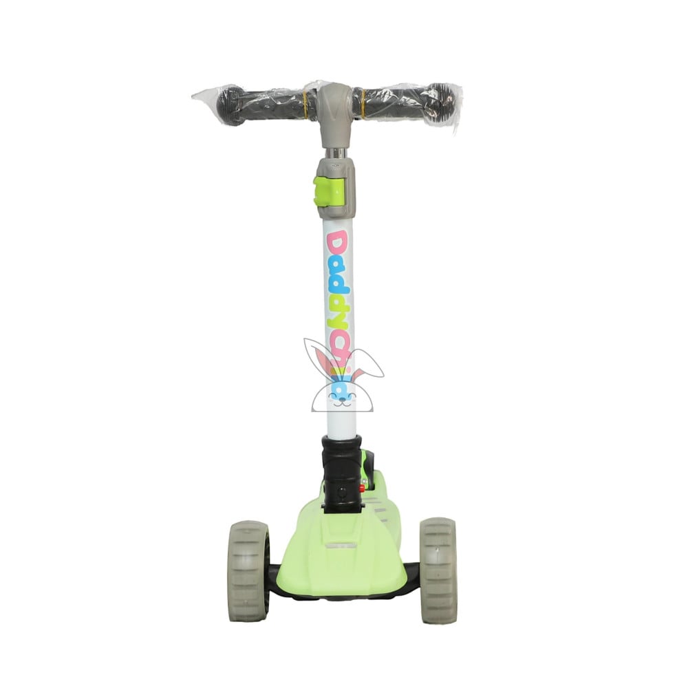 سكوتر باللون الاخضر green scooter