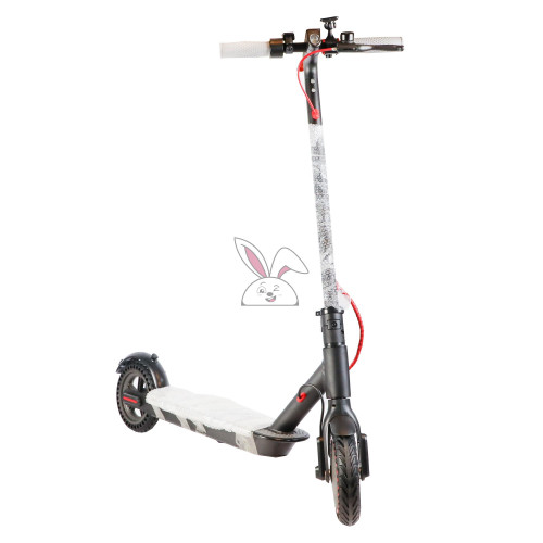 سكوتر كهربائي باللون الاسود Black Electric Scooter