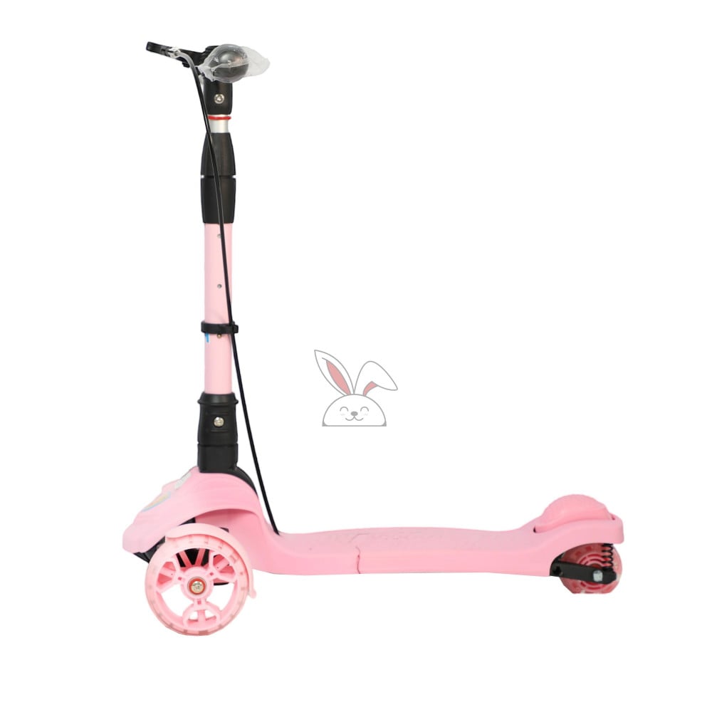 سكوتر باللونين الوردي و الاسود Pink and black scooter