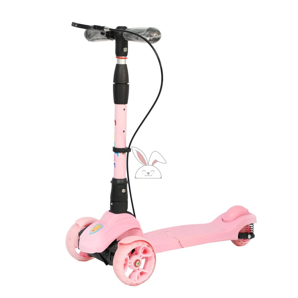 سكوتر باللونين الوردي و الاسود Pink and black scooter