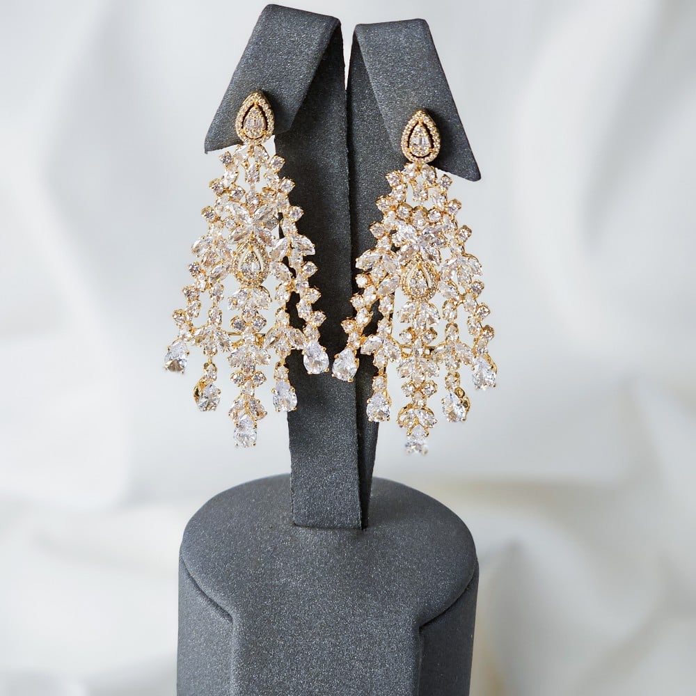 حلق سهرة زركون ذهبي