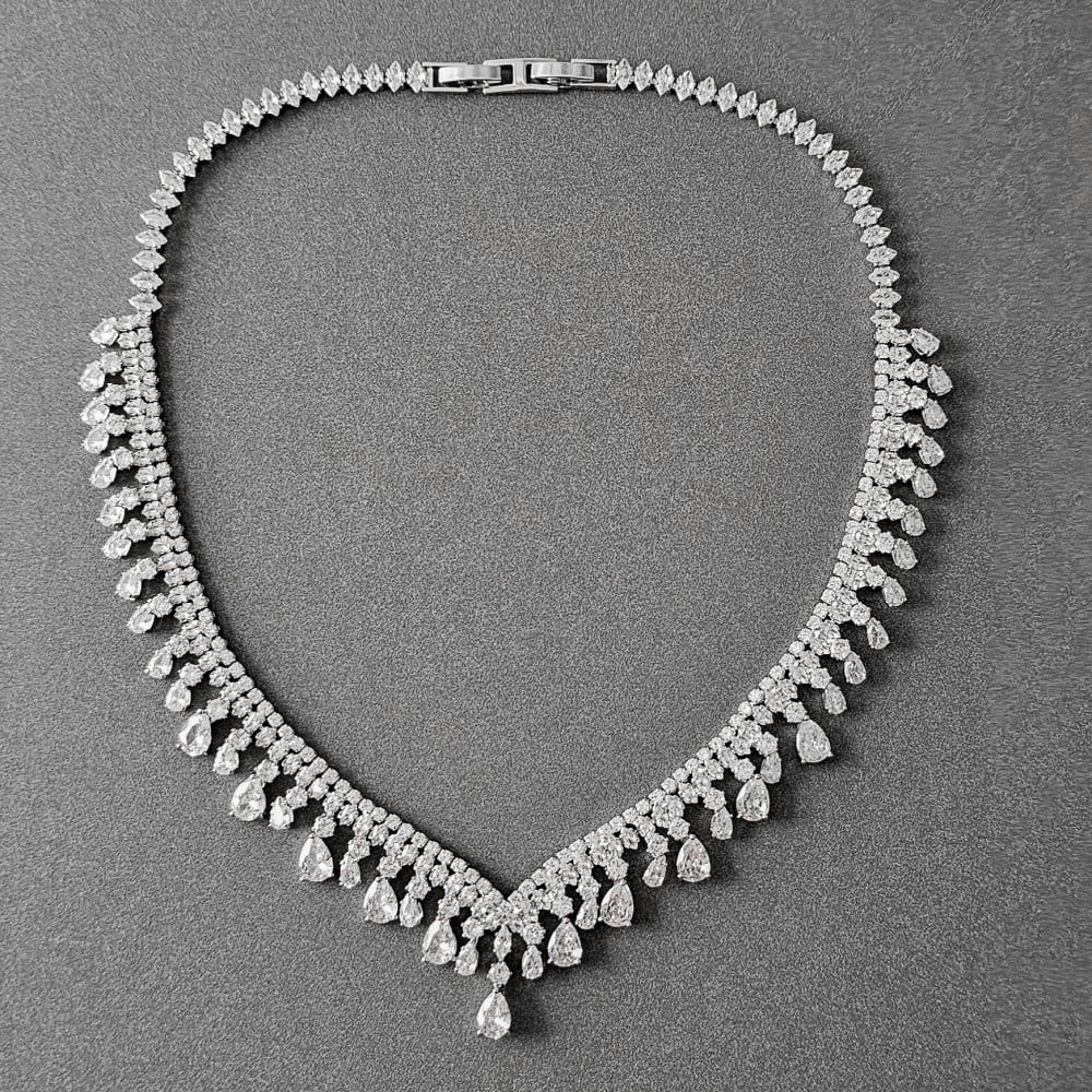 طقم زركون فضي