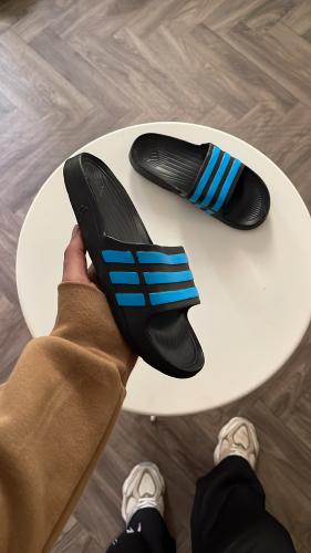سليبر اديداس ازرق