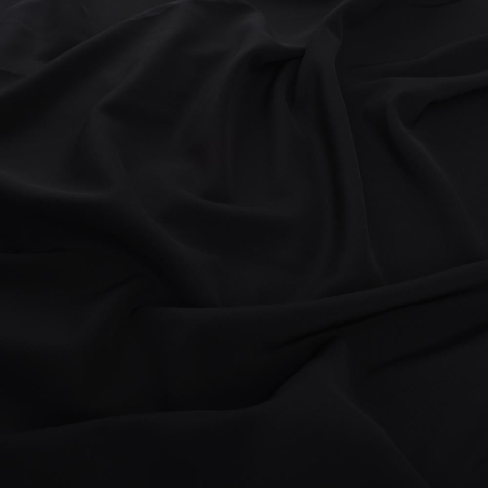 4- اسود