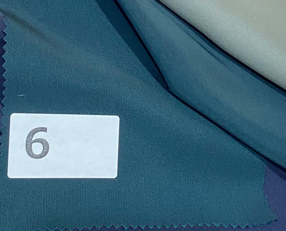 6 - اخضر