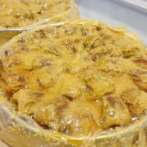 علبة سكري مغمي مفتل مجروش باللوز الأمريكي 1 كيلو