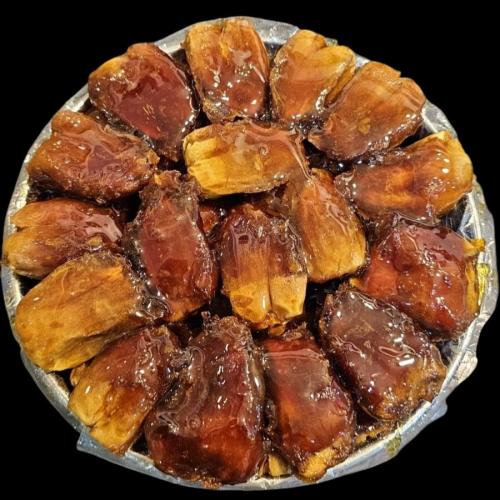 علبة ام كبار باللوز  1 كيلو