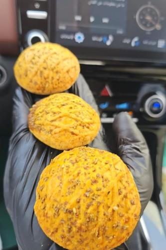 كليجاء ميني زعتر ودبس الزن كيلو تقريبا ٢٦ حبه