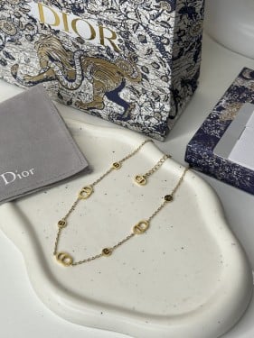 سلسال ديور Dior