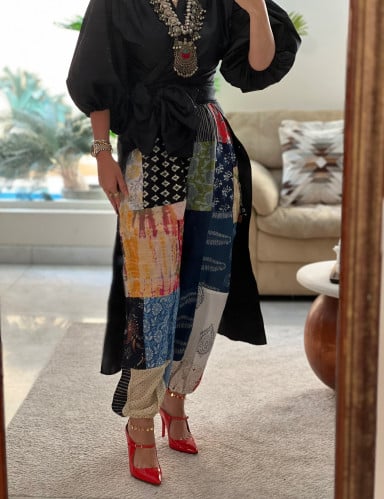 بلوزة و بنطلون