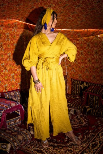 بلوزة و بنطلون