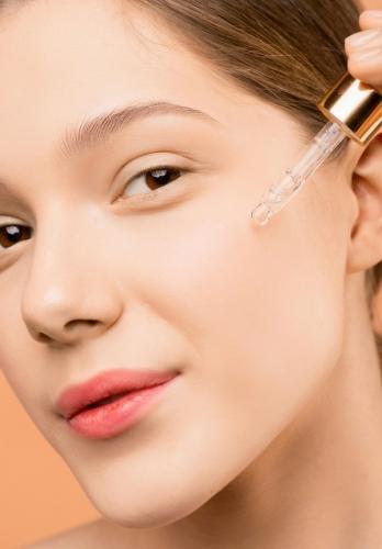تجربتي مع سيرومات MIGUHARA تجربتي مع سيرومات MIGUHARA