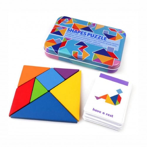 القطع السبعة مع بطاقات في علبة