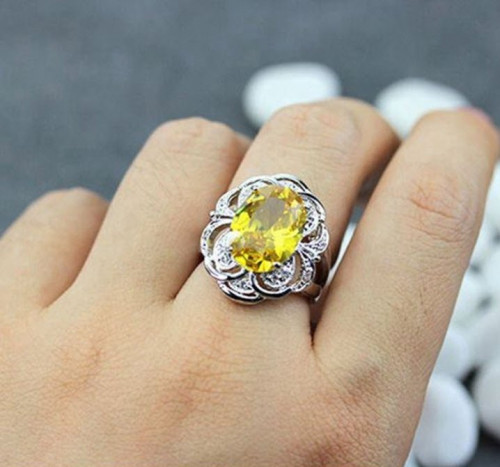 خاتم نسائي مطلي بالفضة ومزين بالزركون الكوبي مقاس 7.25 أمريكي