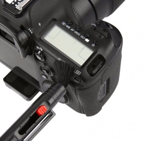 قلم تنظيف عدسات الكاميرات الرقمية