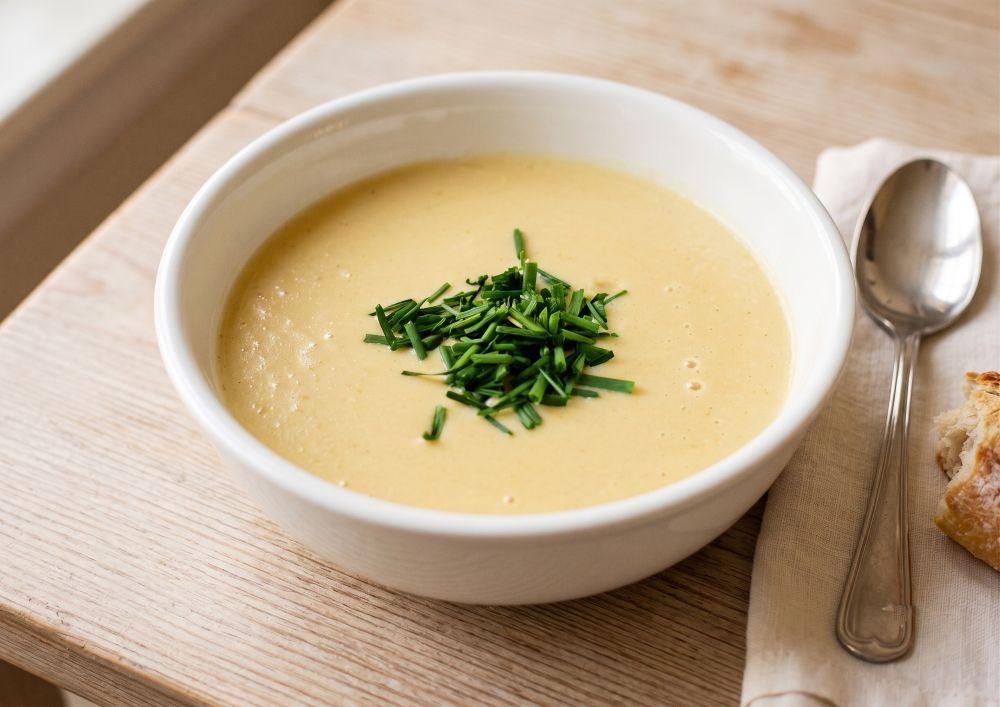 طريقة عمل شوربة الدجاج بالكريمة