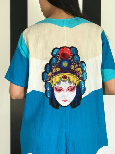 ثويب جمبسوت بجيوب مخفية ومزيج لوني عجيب و الأهم  الخامة مثل النسمة