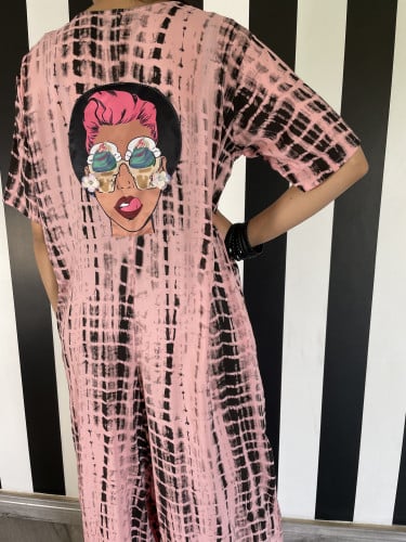 ثويب جمبسوت بجيوب مخفية ومزيج لوني جميل و الأهم  الخامة مثل النسمة