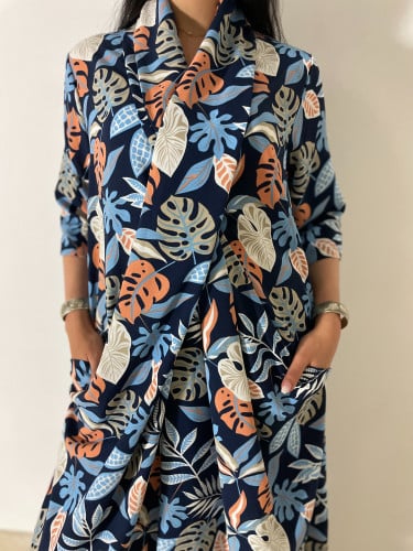 ثويب لف بخامتنا الباردة وبألوان رقيقة ونقشات لطيفة